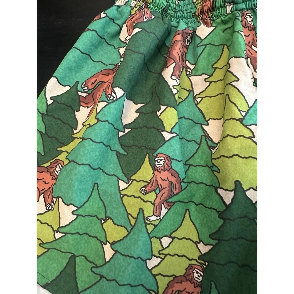 BOA‎ Men's Bigfoot Printed Half Split Running Shorts – XS